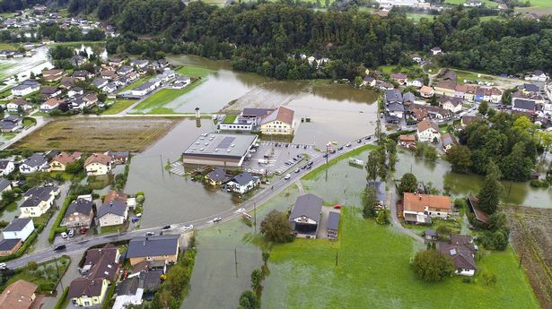 捷克共和国、波兰、奥地利和匈牙利暴雨后，欧洲洪水死亡人数上升