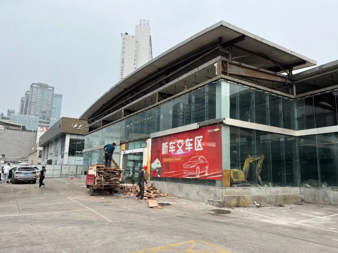 媒体，4S店关了，消费者权益不能随意“关”，4S店关停，消费者权益保障不能关门大吉