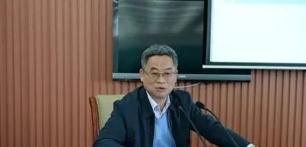 中国农业银行原副行长楼文龙被开除党籍，“靠金融吃金融”，中国农业银行原副行长楼文龙被指靠金融吃金融，涉政问题曝光