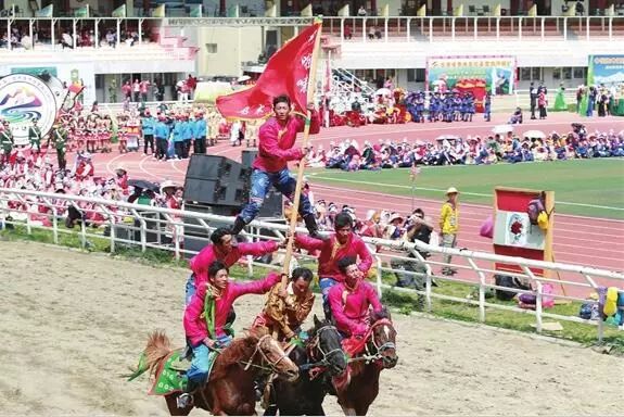 专家建议，推进民族体育产业化 让民族体育融入旅游发展让民族体育融入旅游发展，推进民族体育产业化 融入旅游发展